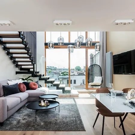 Panoramic Penthouse By Max Kraków